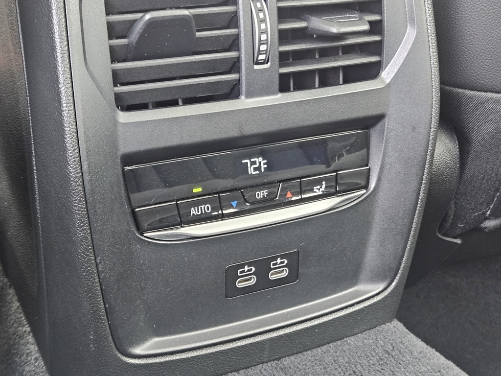 2025 Bmw 330i xDrive photo 21