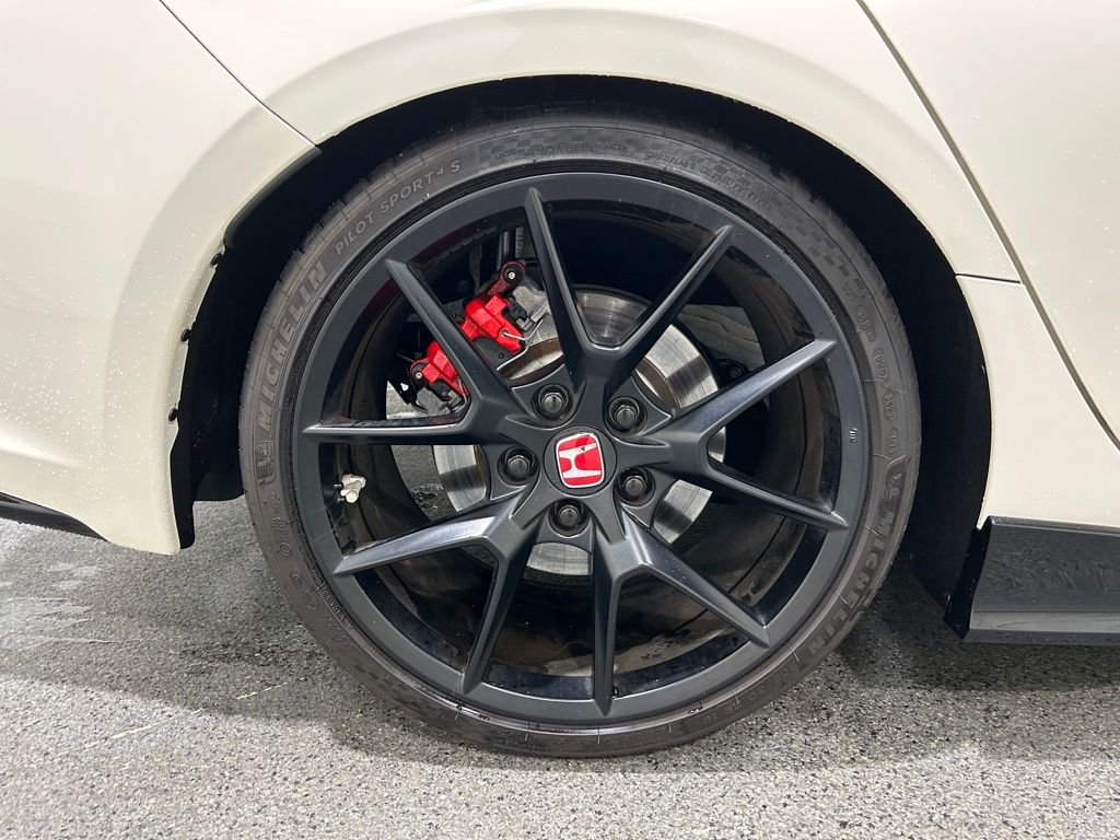 2024 Honda Civic Type R photo 9