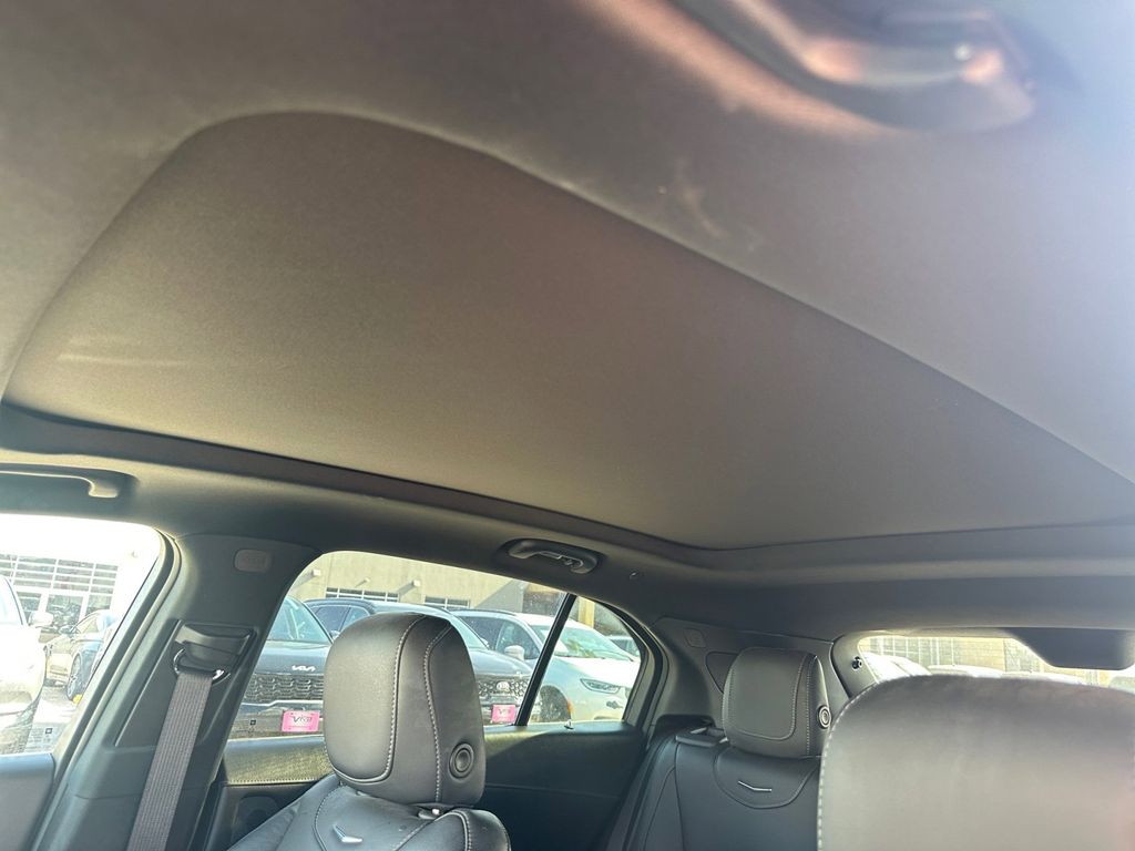 2023 Cadillac XT4 Premium Luxury photo 17