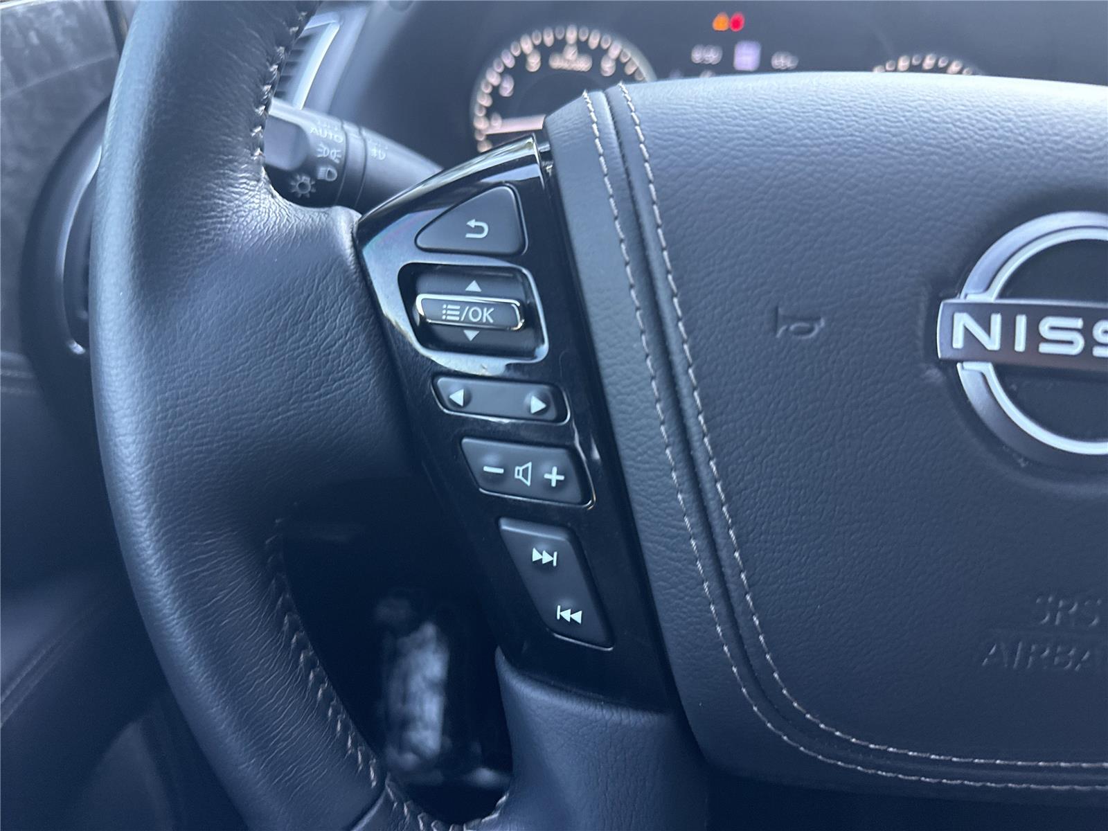 2022 Nissan Armada Platinum photo 13