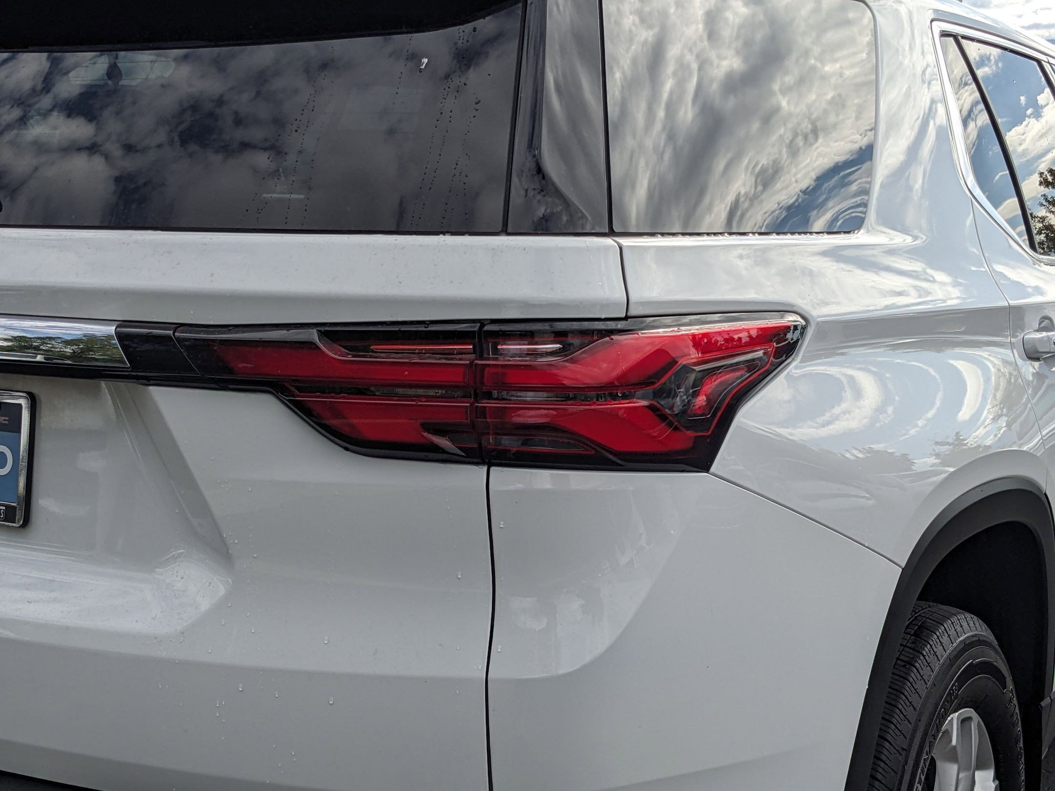 2023 Chevrolet Traverse LS photo 11