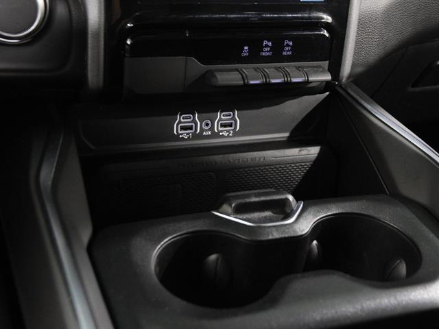 2025 Ram 1500 Big Horn Night Edition photo 13