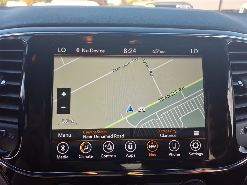 2021 Jeep Grand Cherokee Laredo X photo 11