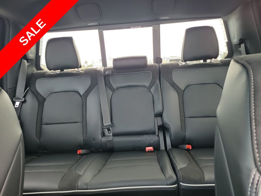 2025 Ram 1500 Laramie photo 11