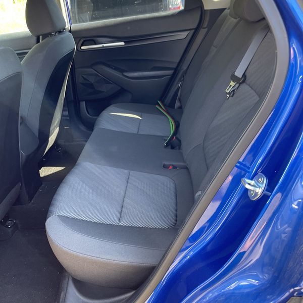 2021 Kia Seltos LX photo 7
