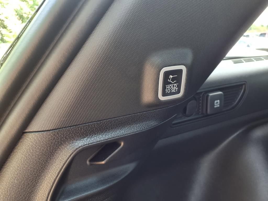 2025 Jeep Grand Cherokee Limited photo 12