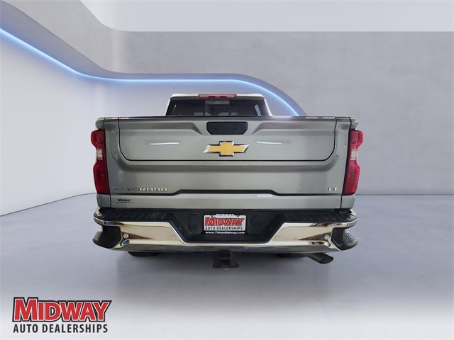 2025 Chevrolet Silverado 2500HD LT photo 4