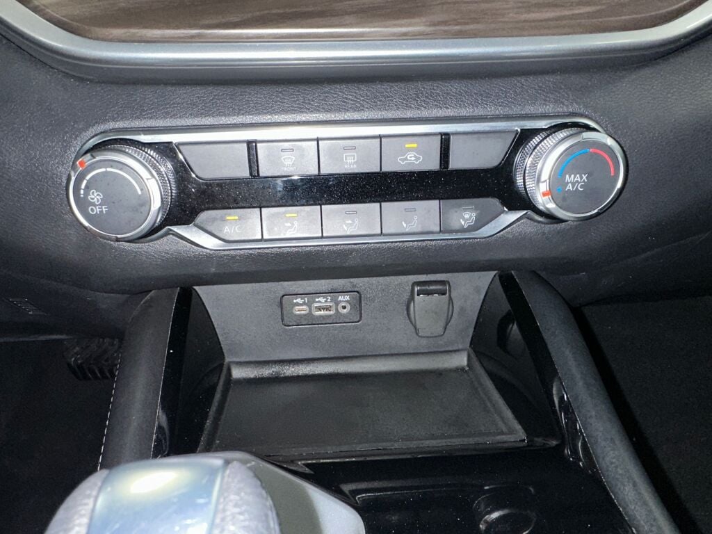 2023 Nissan Altima 2.5 SV photo 12