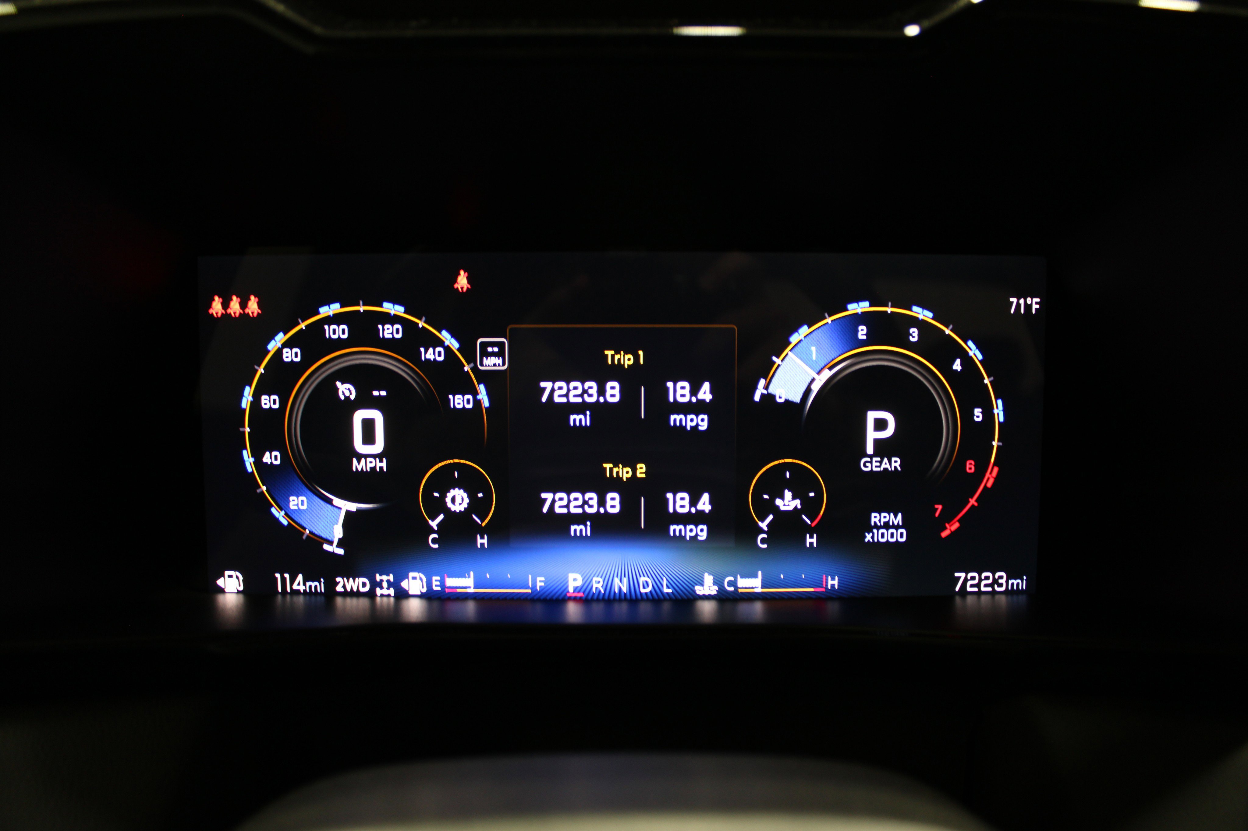 2024 Chevrolet Colorado LT photo 11