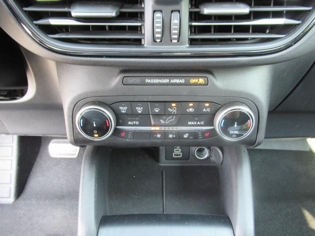 2024 Ford Escape ST-Line photo 24