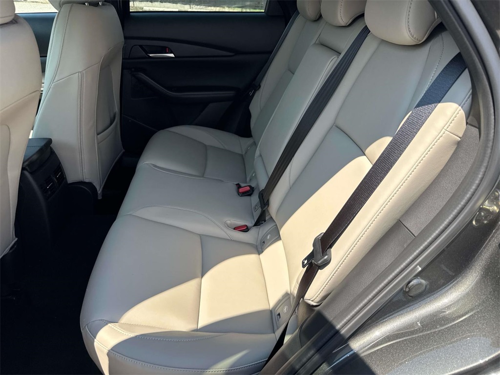 2025 Mazda CX-30 2.5 S Preferred photo 8