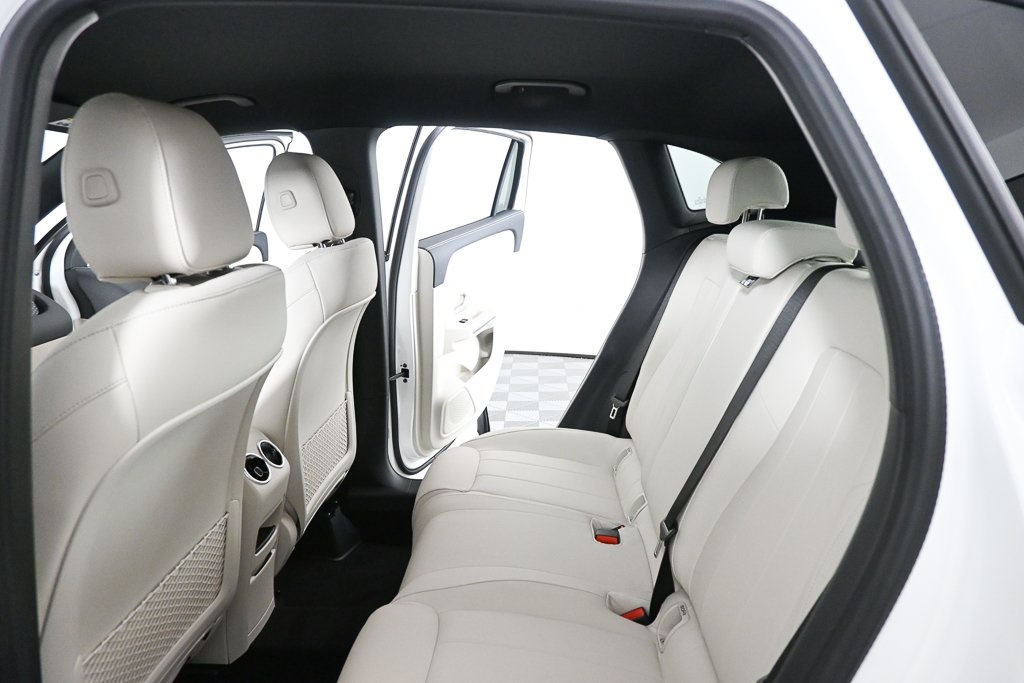 2025 Mercedes Benz GLA 250 photo 19