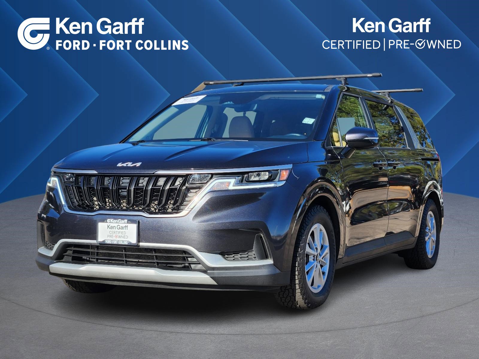 2024 Kia Carnival LX photo 2