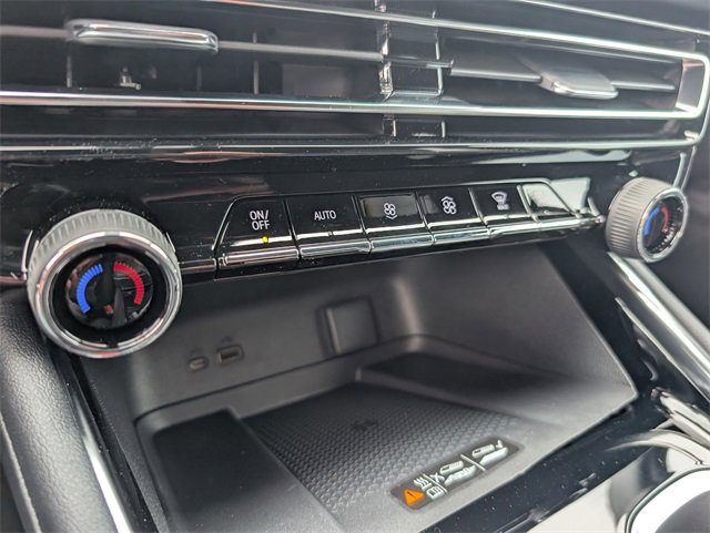 2025 Chevrolet Traverse photo 22