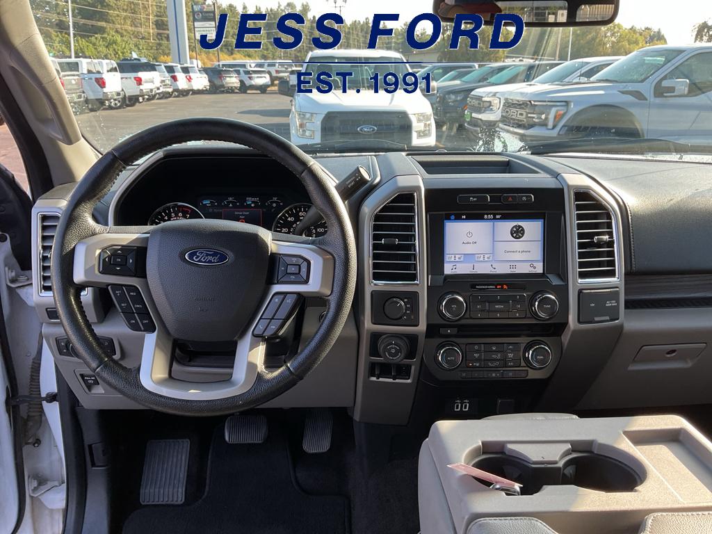 2016 Ford F-150 Lariat photo 14
