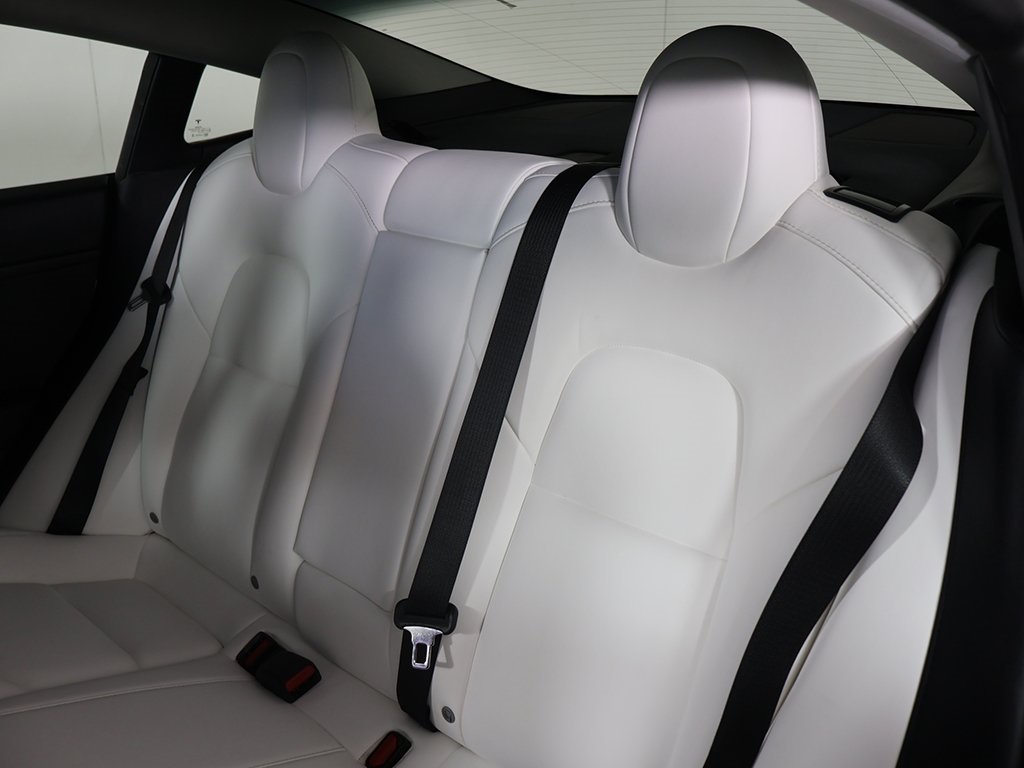 2021 Tesla Model 3 Standard Range Plus photo 21