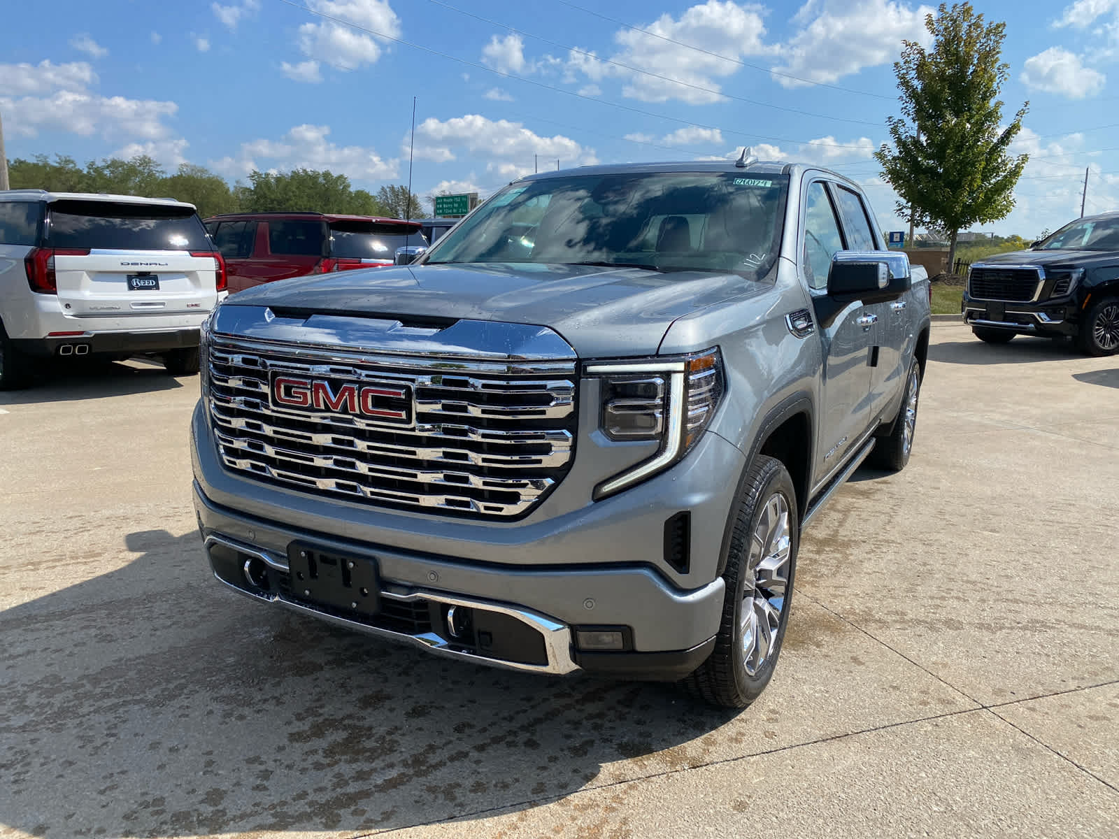 2026 Gmc Sierra Denali photo 2