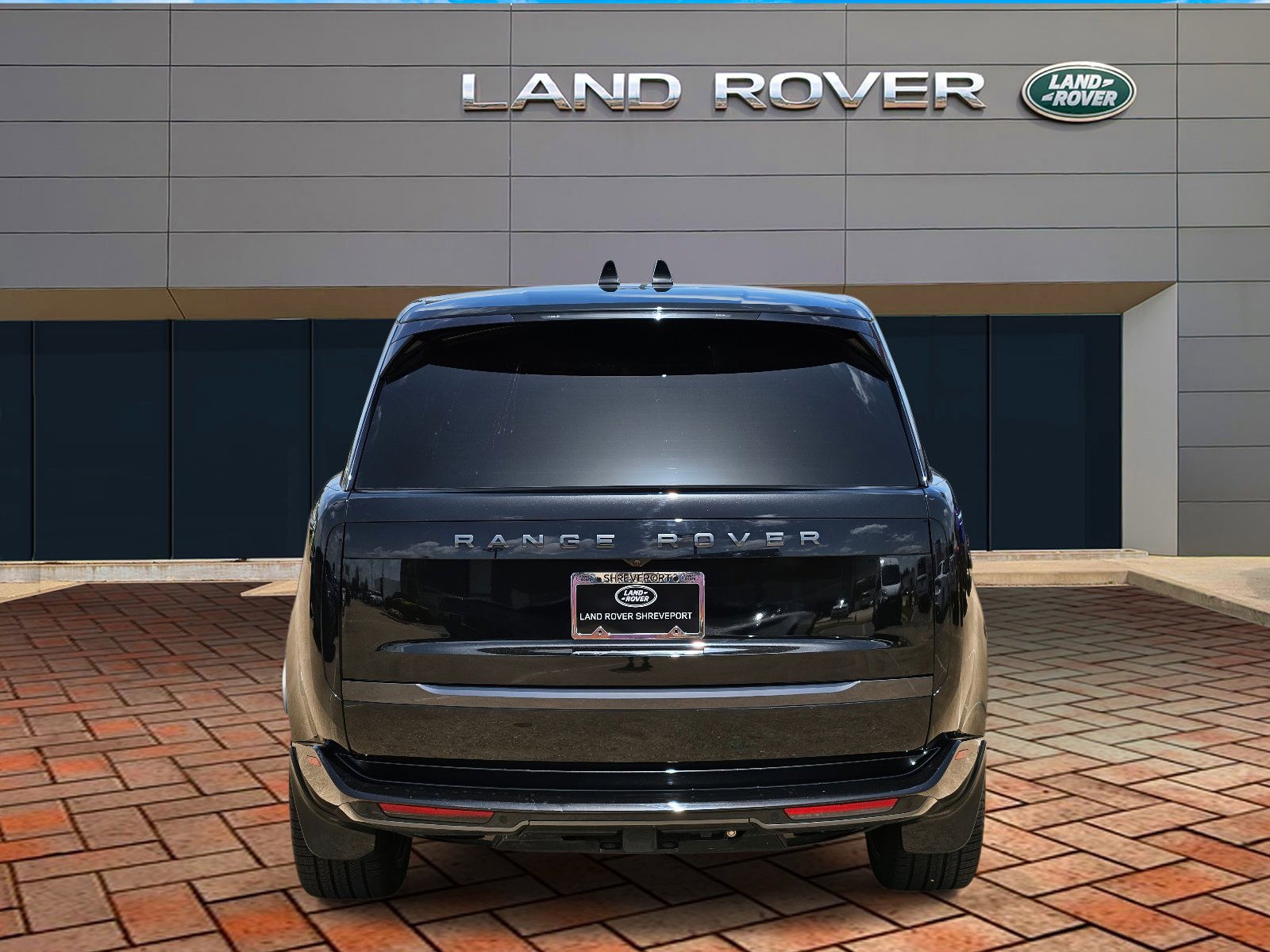 2023 Land Rover Range Rover SE photo 5