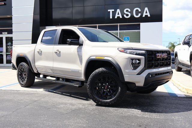 2026 GMC Canyon Elevation's photo