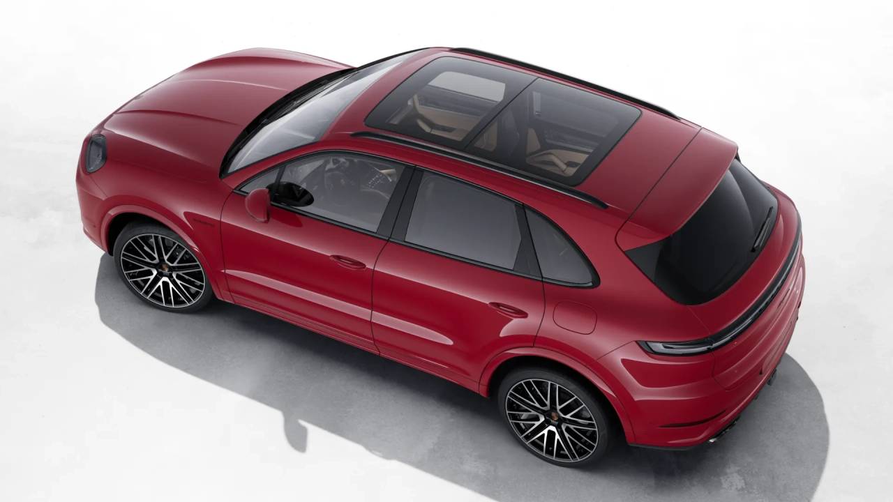 2026 Porsche Cayenne E-Hybrid photo 4