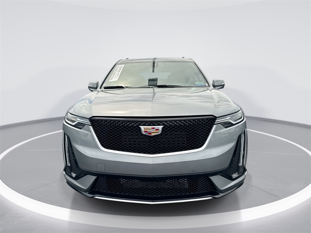 2024 Cadillac XT6 Sport photo 3