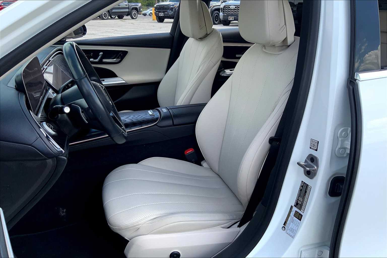 2024 Mercedes Benz E 350 4MATIC Sedan photo 7