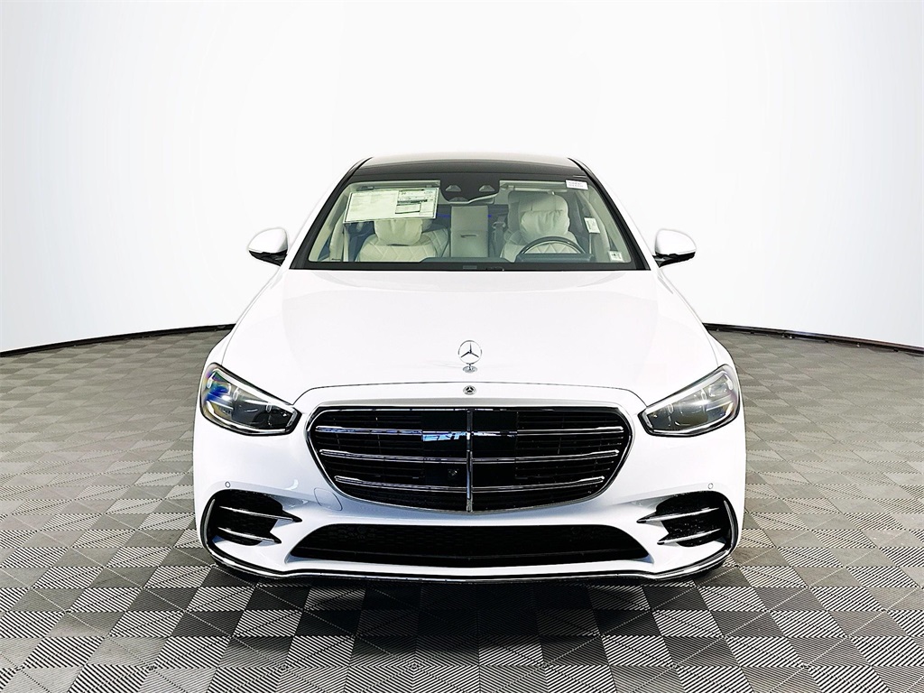 2026 Mercedes Benz S 580 4MATIC photo 2