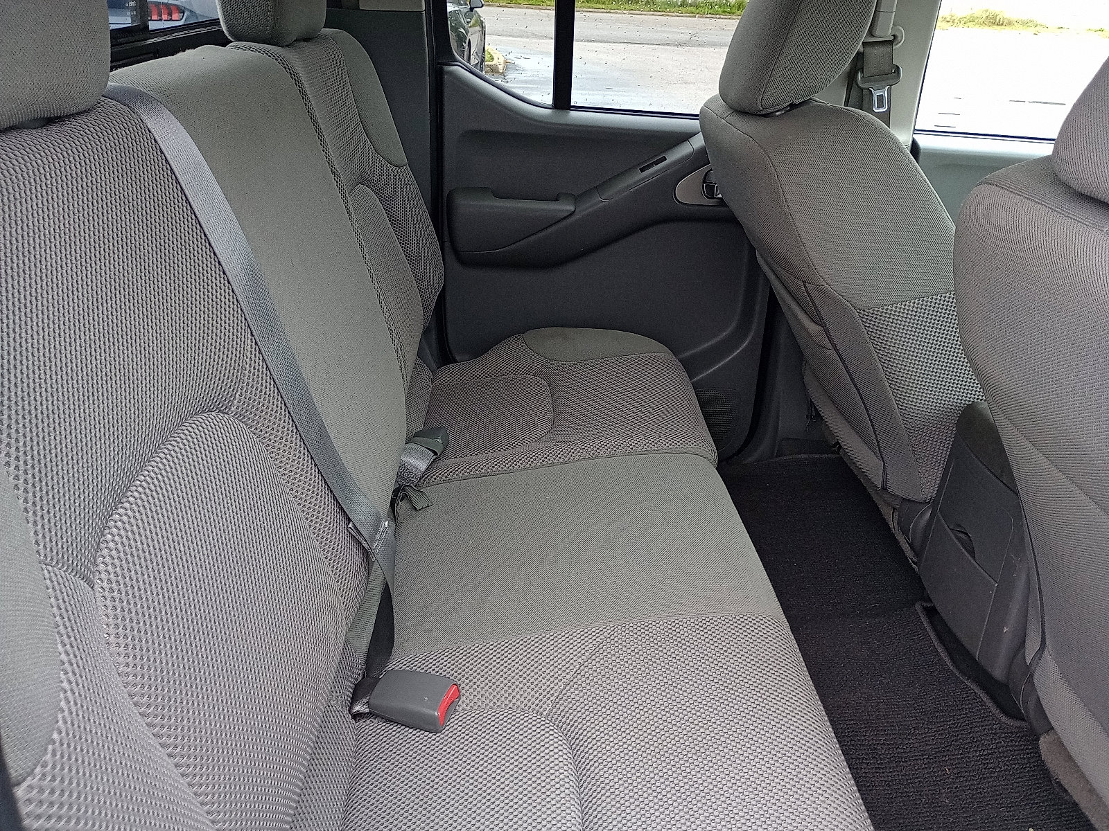 2020 Nissan Frontier SV photo 8