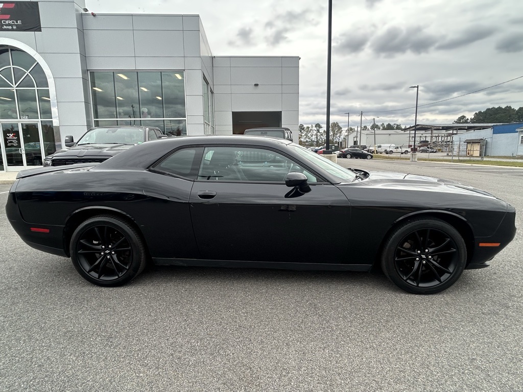 Used 2017 Dodge Challenger SXT with VIN 2C3CDZAG6HH532172 for sale in Franklin, VA