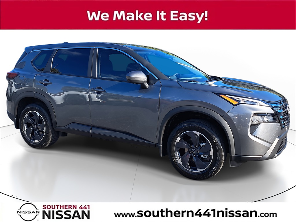 2026 Nissan Rogue SV's photo