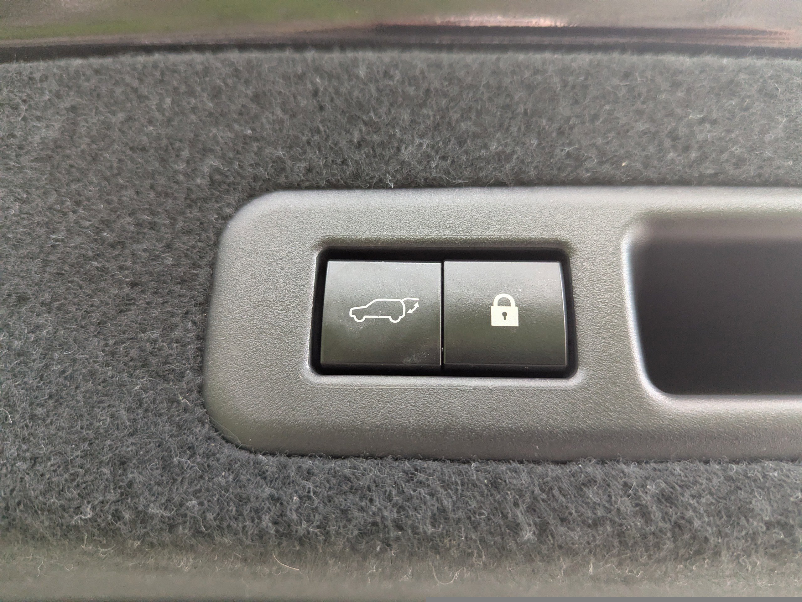 2020 Lexus RX 450h Luxury photo 13