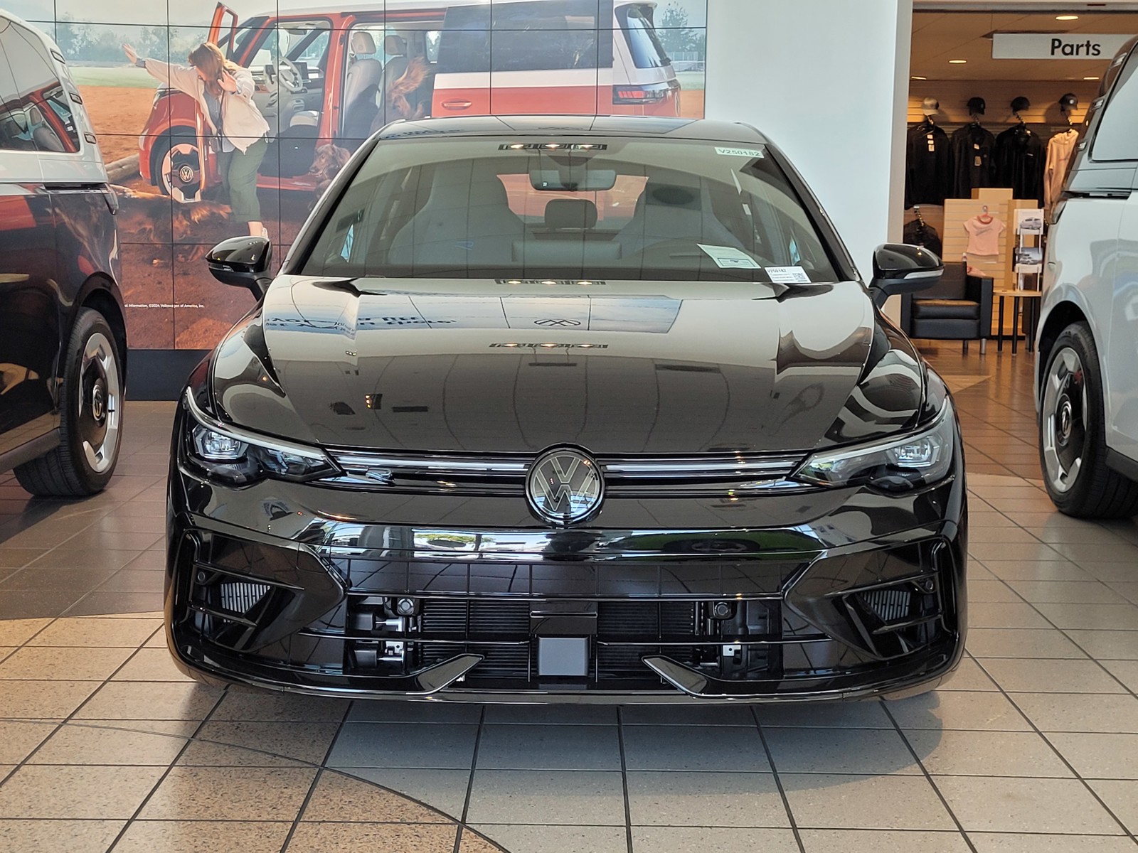2025 Volkswagen Golf R photo 2