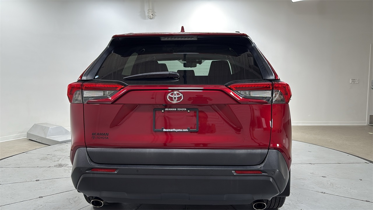 2019 Toyota RAV4 XLE Premium photo 4