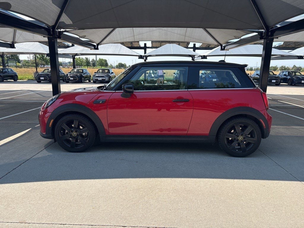 Used 2024 MINI Hardtop 2 Door SE with VIN WMW13DJ01R2V25066 for sale in Loveland, CO