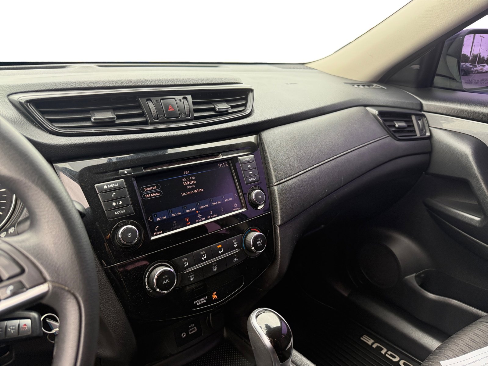 2020 Nissan Rogue S photo 12