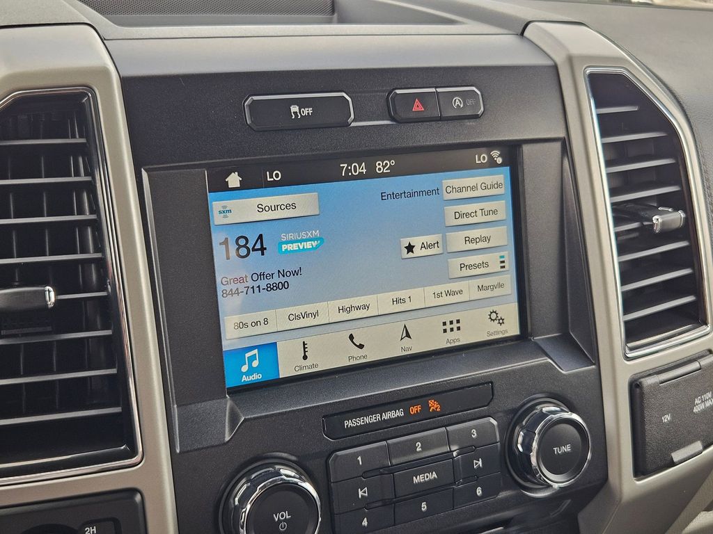 2018 Ford F-150 Lariat photo 18