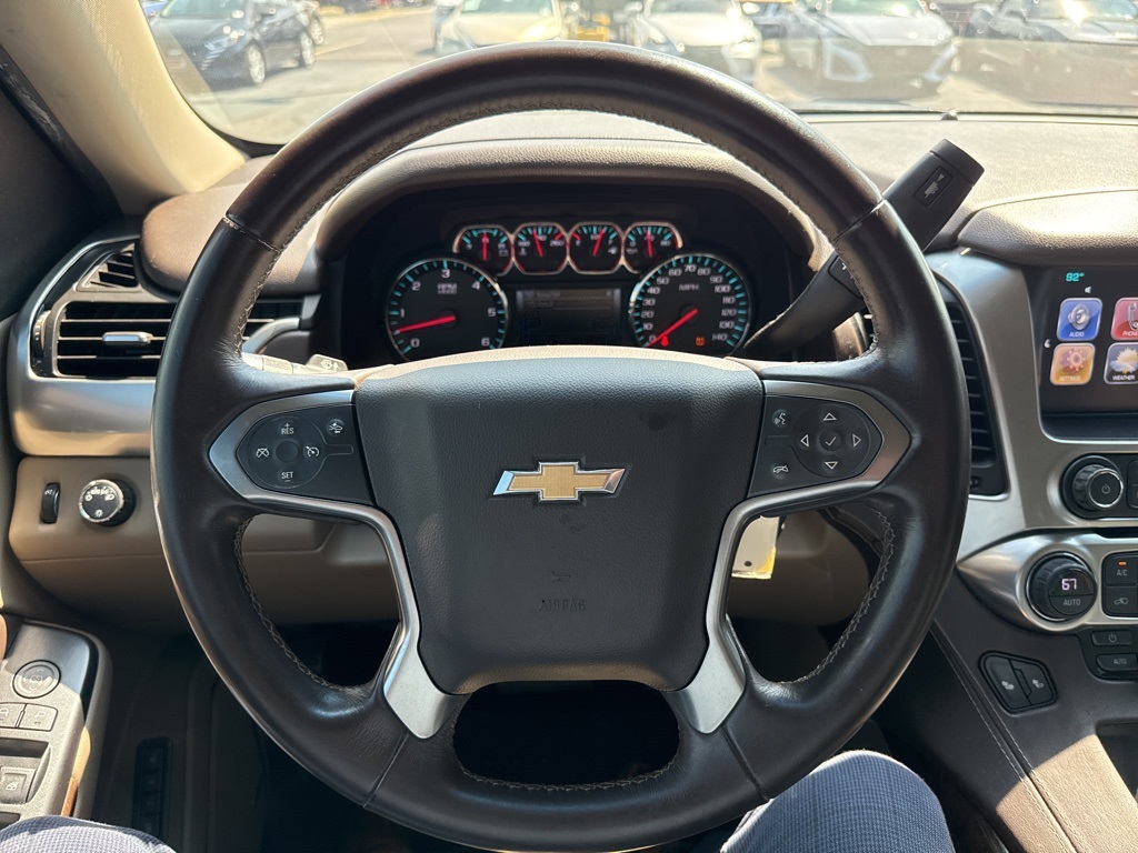 2017 Chevrolet Suburban LT photo 20