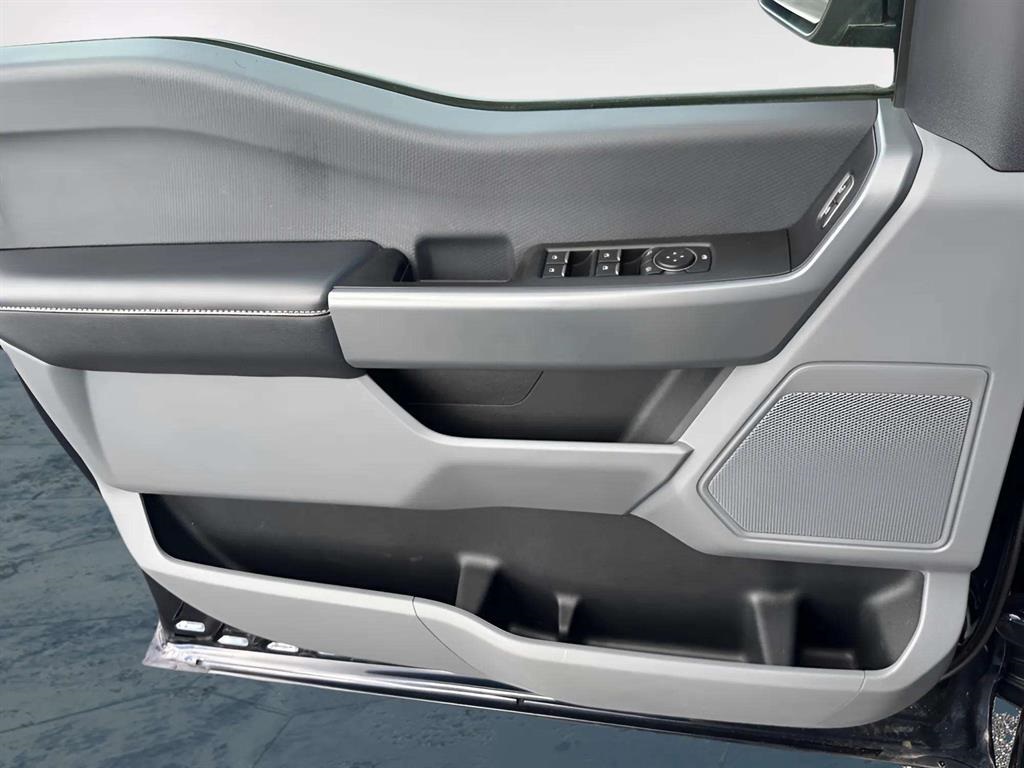 2022 Ford F-150 XLT photo 16