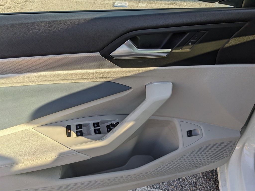 2025 Volkswagen Jetta 1.5T SE photo 18