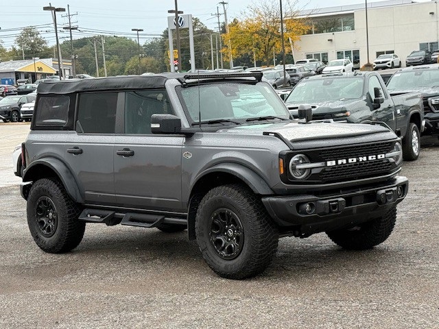 2023 Ford Bronco Wildtrak photo 2