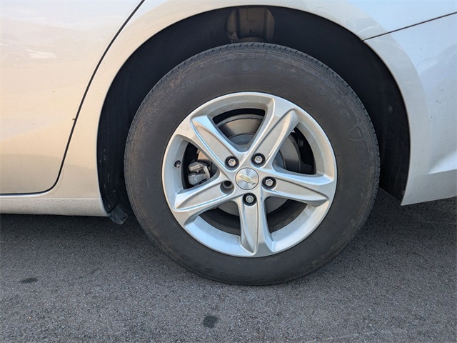 2019 Chevrolet Malibu LS photo 9