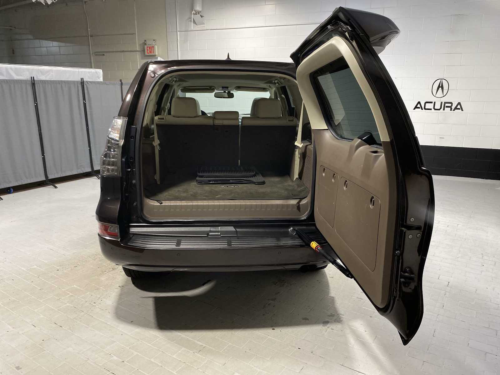 2015 Lexus GX 460 Luxury photo 16