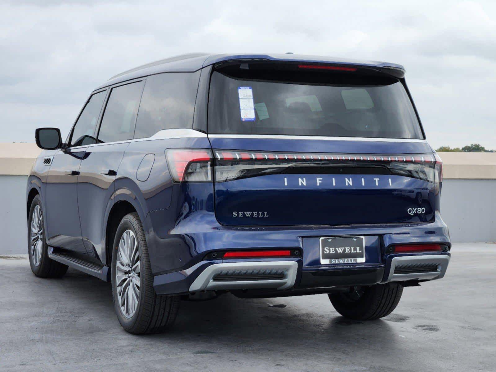 2025 Infiniti QX80 Luxe photo 2