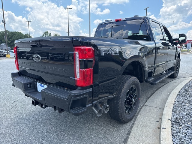 2025 Ford F-350 photo 11