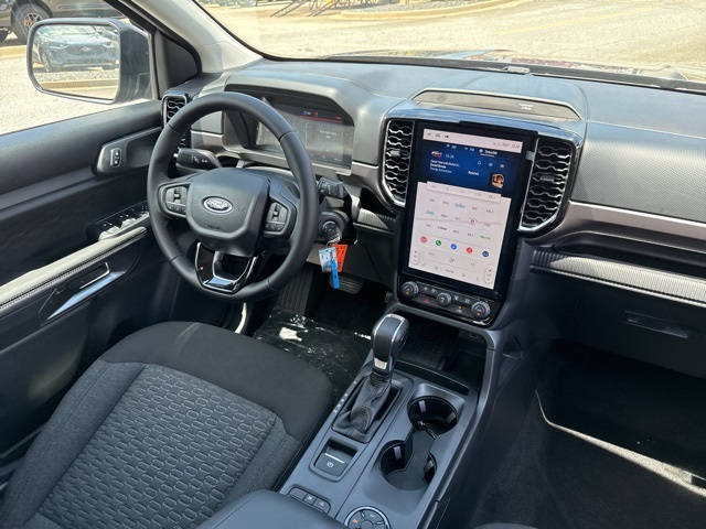 2025 Ford Ranger XLT photo 18