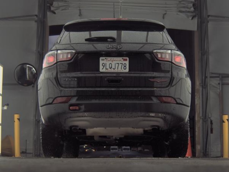 2024 Jeep Compass Trailhawk photo 3