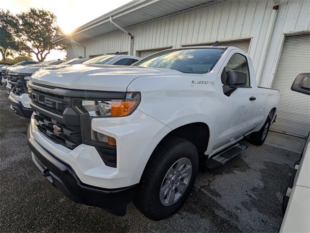 2025 Chevrolet Silverado 1500 photo 3