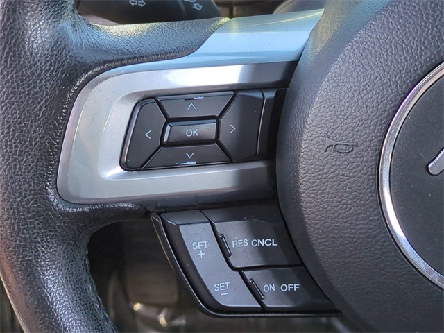 2015 Ford Mustang V6 photo 21