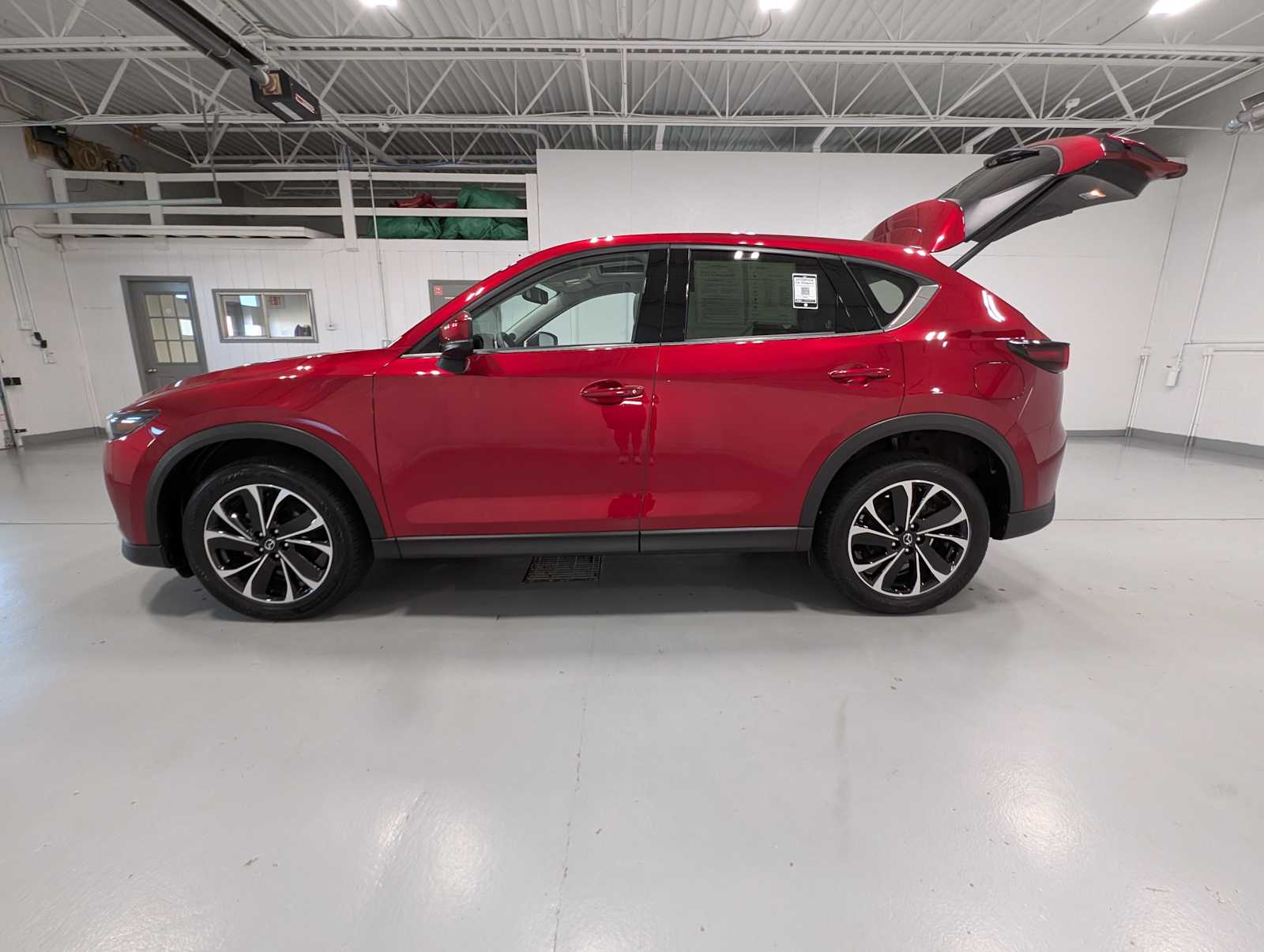 2022 Mazda CX-5 2.5 Premium Plus photo 11