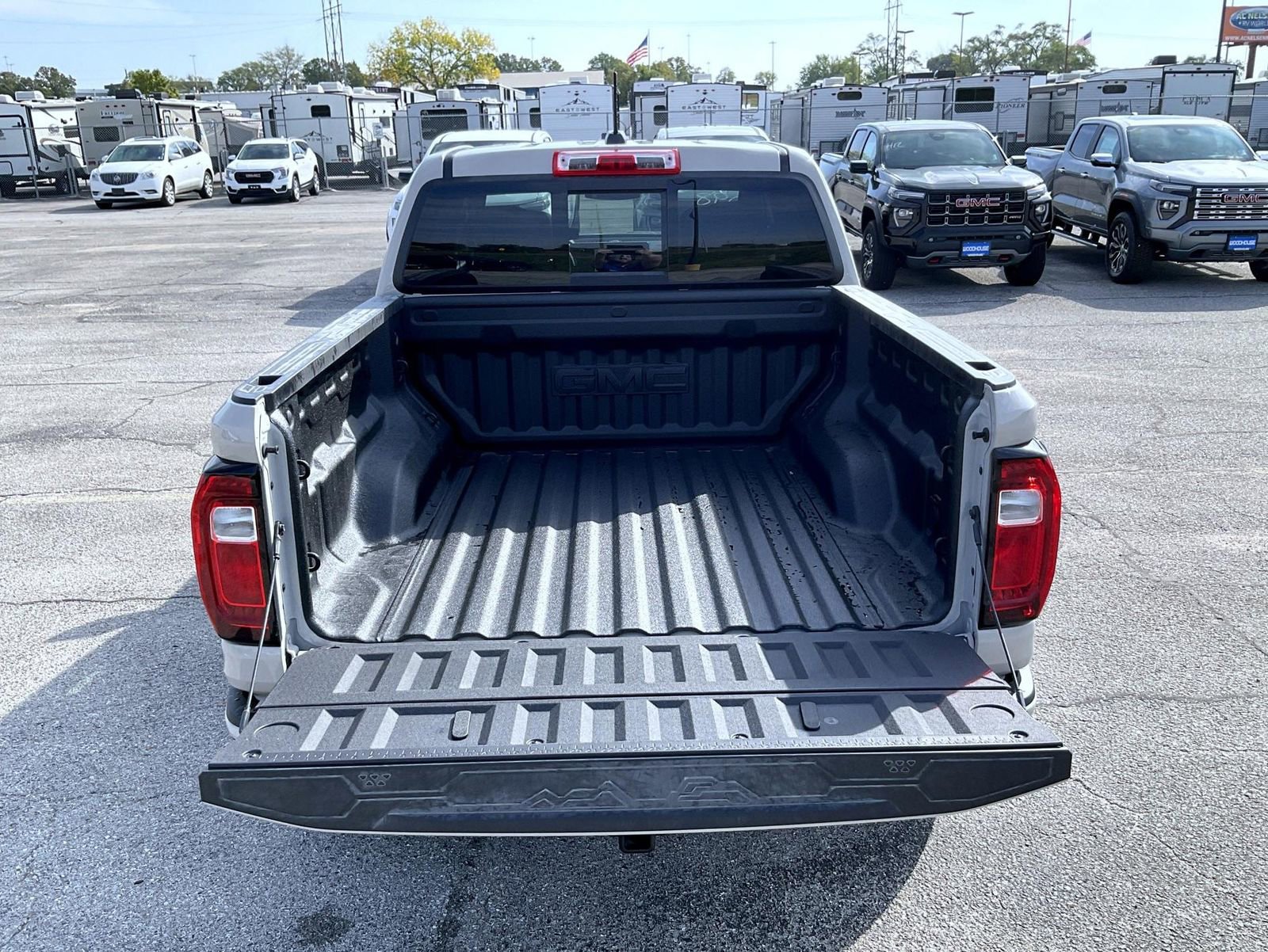 2026 Gmc Canyon Denali photo 21